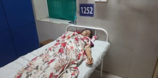 જામનગરની એક પરણીતાએ પોતાના પતિ અને મામીજી સાથેના આડા સંબંધ ના કારણે મારકૂટ સહિતના ત્રાસ થી કંટાળી અગ્નિસ્નાન કર્યું A married woman from Jamnagar, fed up with beatings and beatings due to her husband and maternal aunt, took a bath in fire.