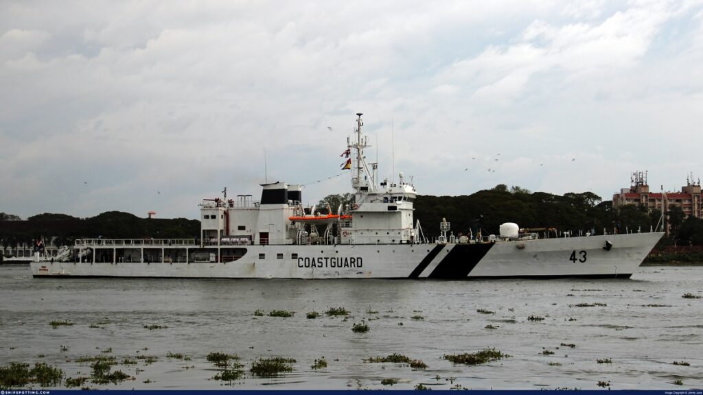 Indian Coast Guard ship 'Sangram' was decommissioned with full honours, many honored guests were present