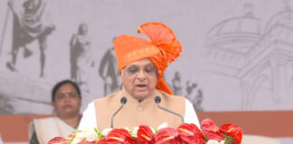 મુખ્યમંત્રી ભૂપેન્દ્ર પટેલે નડિયાદમાં ત્રિરંગો ફરકાવ્યો, મોટી સંખ્યામાં લોકો સ્વાતંત્ર્ય પર્વની ઉજવણીમાં જોડાયા