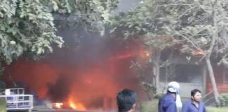 રાજકોટ મેટોડા જીઆઇડીસી ગોપાલ નમકિન ફેક્ટરીમાં લાગી ભીષણ આગ, ફાયર સેફ્ટી સામે ફરી ઉઠ્યા સવાલો