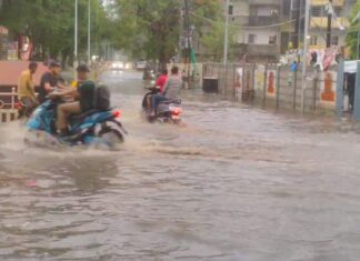 પોણા બે ઇંચ વરસાદમાં જામનગર શહેરની આવી હાલત , એક સાથે ૧૫ થી ૨૦ ઇંચ ખાબકે તો !!!